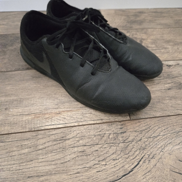 Men's NIKE Phantom Vision 9.5 Black Athletic Sneakers - Picture 2 of 9